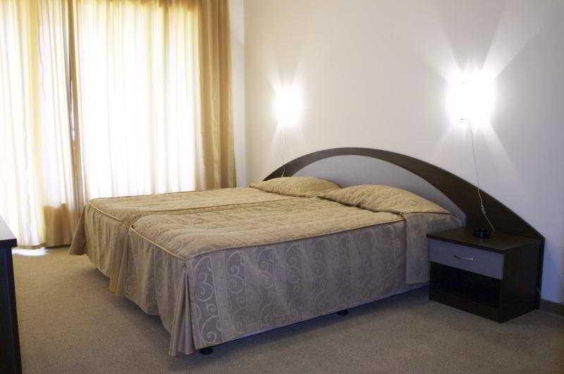 Hotel Paradise Green Park Златни пясъци Екстериор снимка