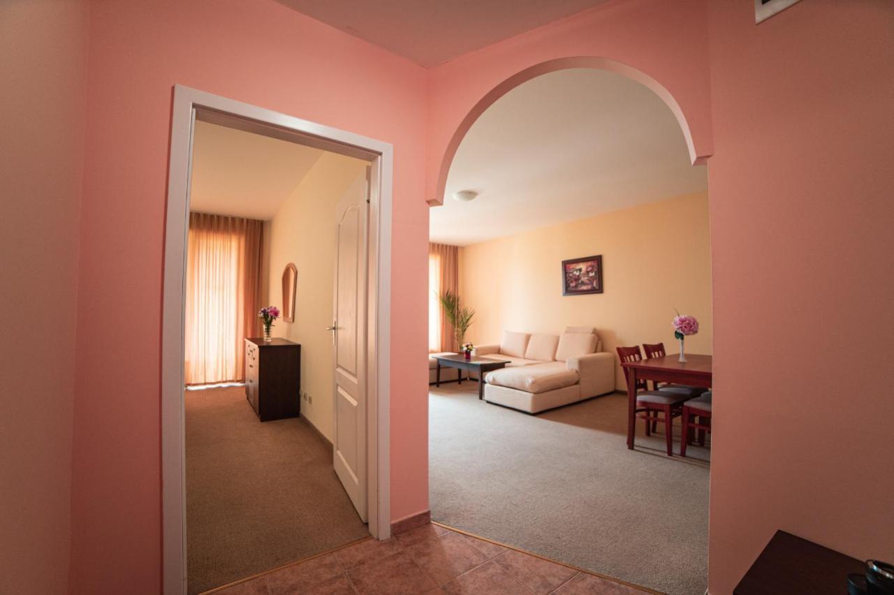 Hotel Paradise Green Park Златни пясъци Екстериор снимка