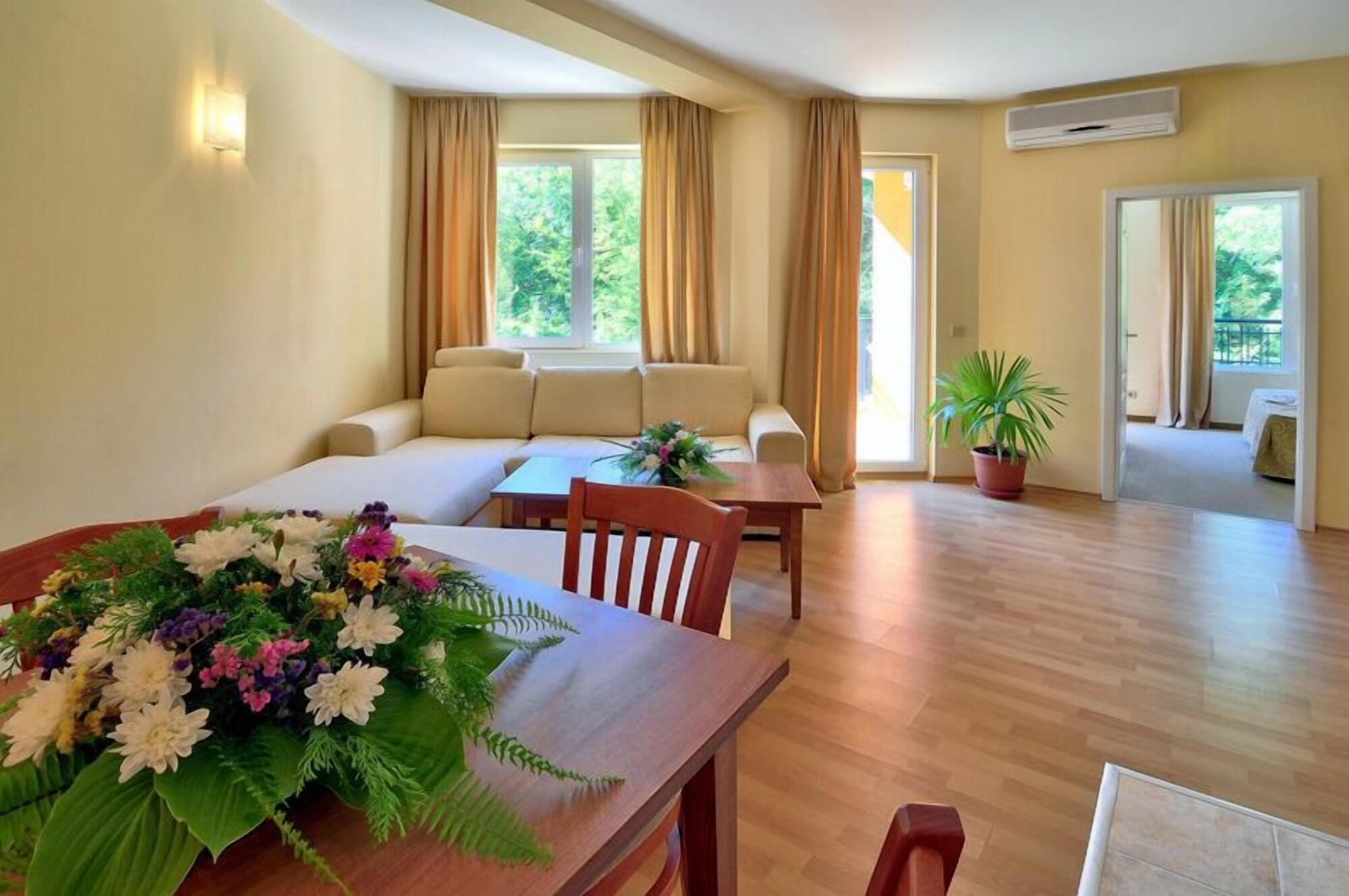 Hotel Paradise Green Park Златни пясъци Екстериор снимка