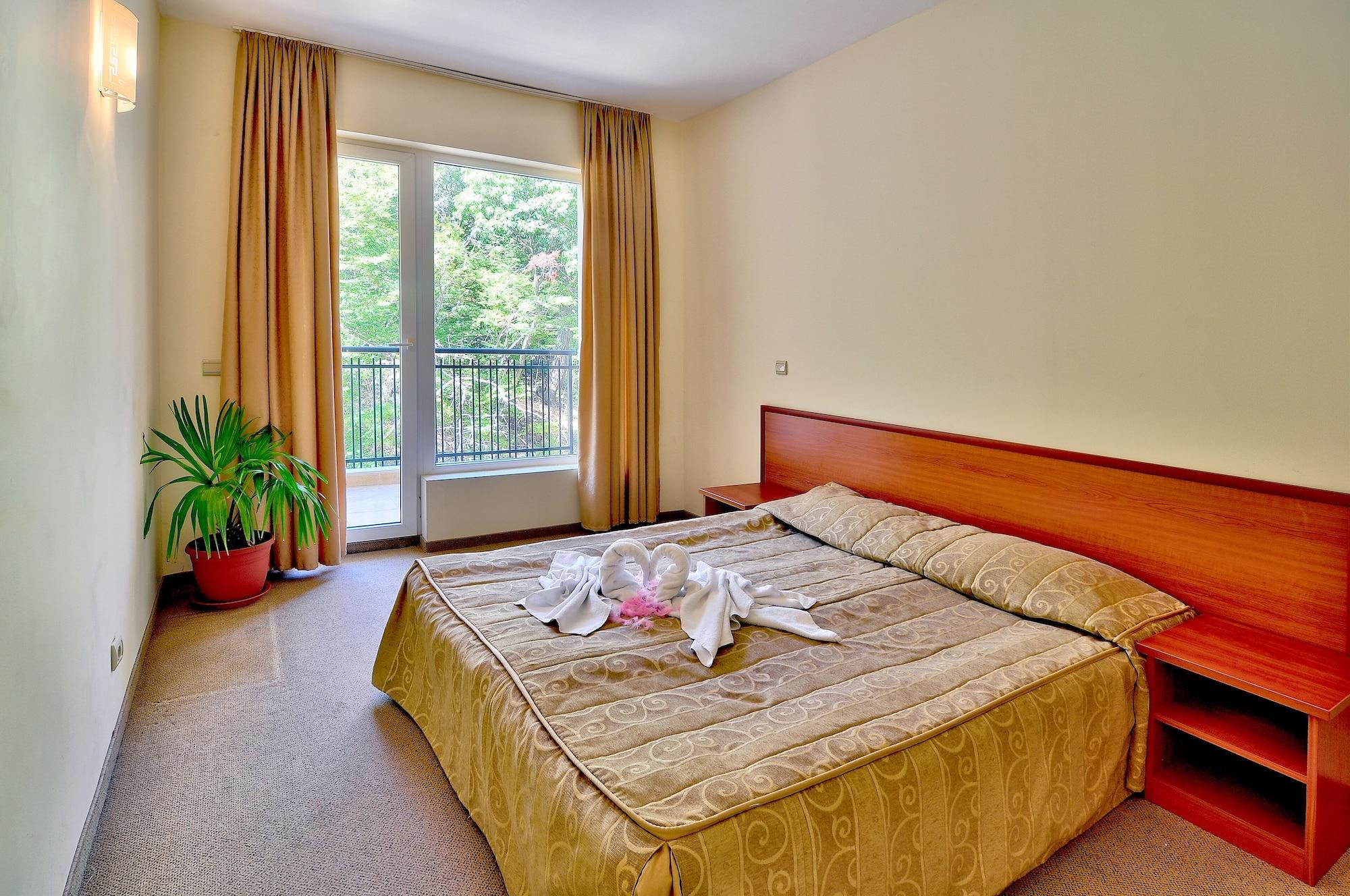 Hotel Paradise Green Park Златни пясъци Екстериор снимка