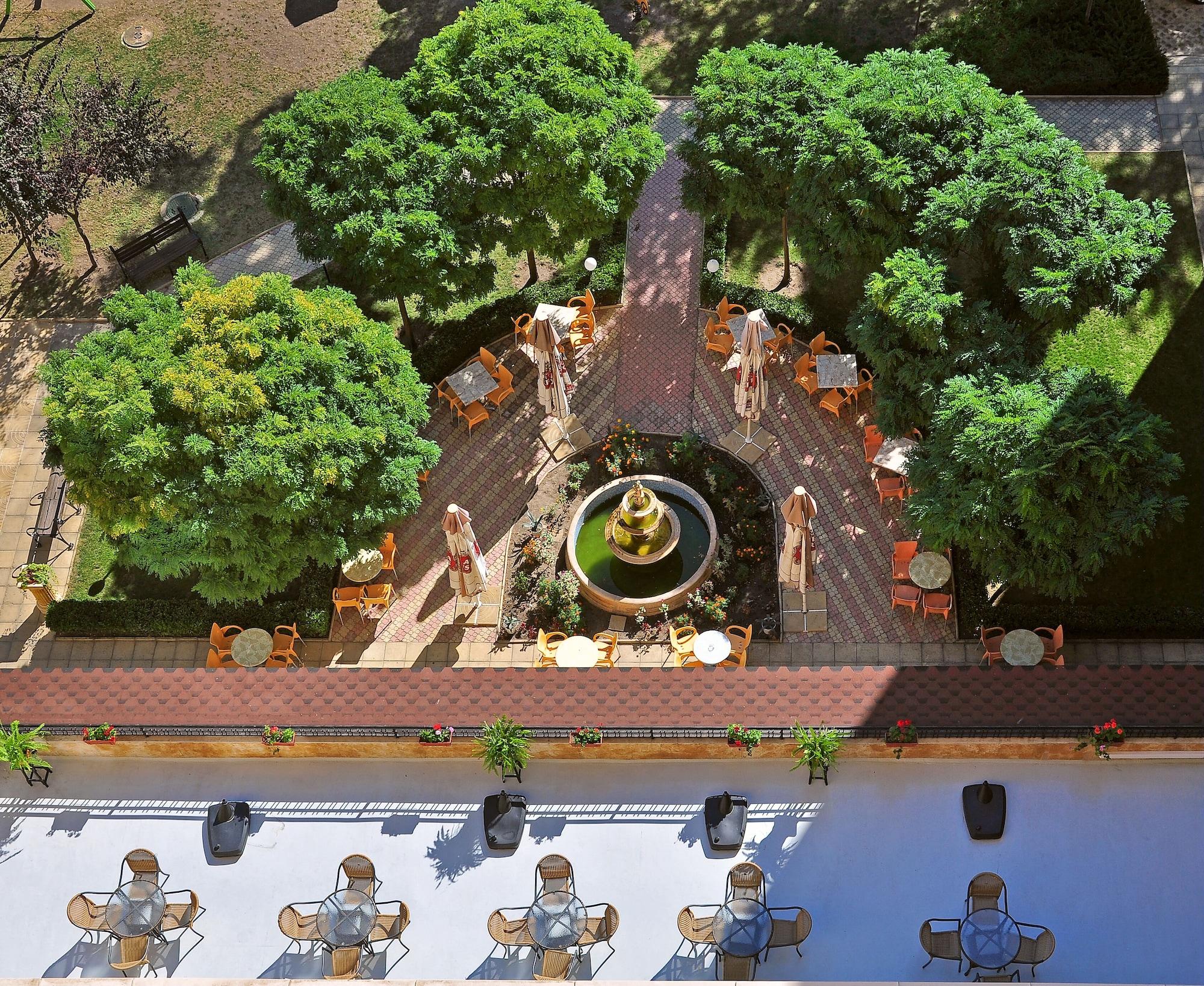 Hotel Paradise Green Park Златни пясъци Екстериор снимка