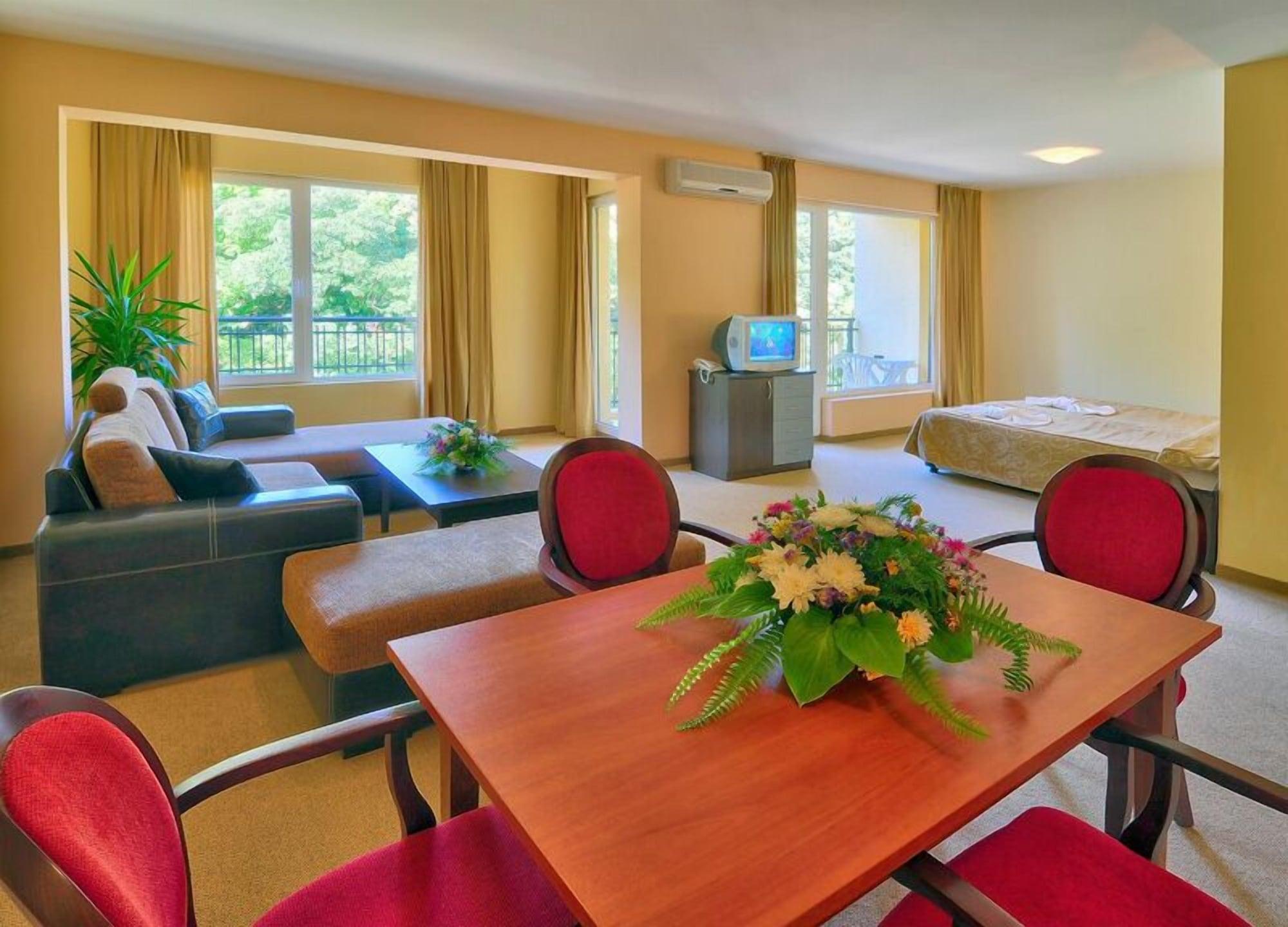 Hotel Paradise Green Park Златни пясъци Екстериор снимка
