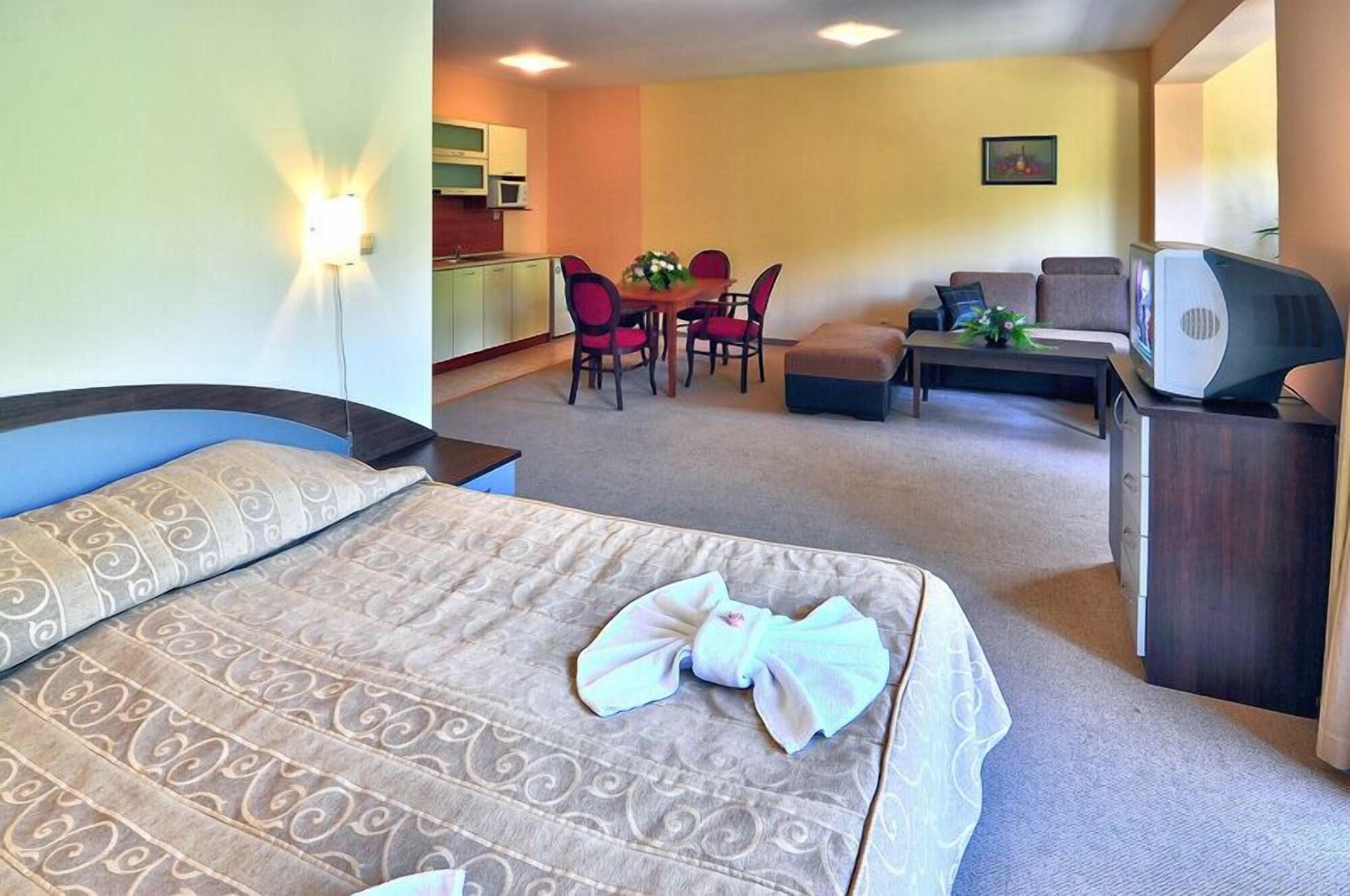 Hotel Paradise Green Park Златни пясъци Екстериор снимка